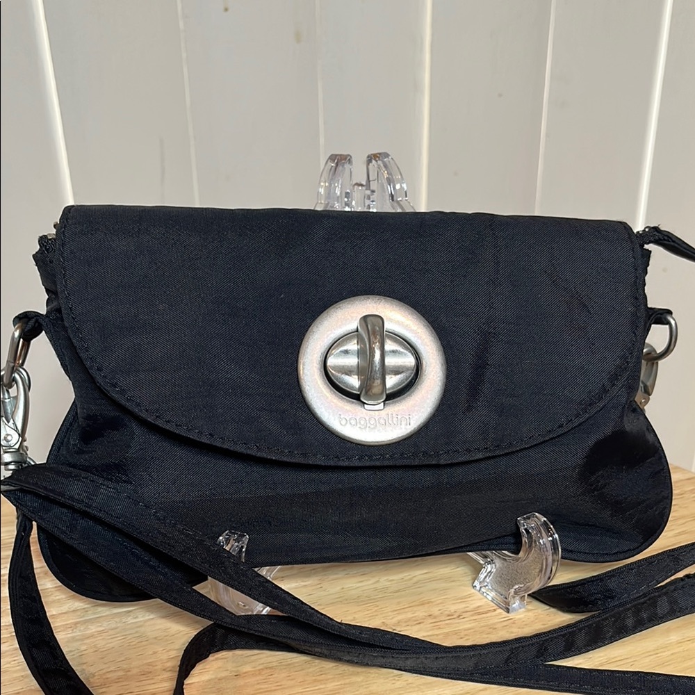 Baggallini Black Crossbody Bag with Silver Accents